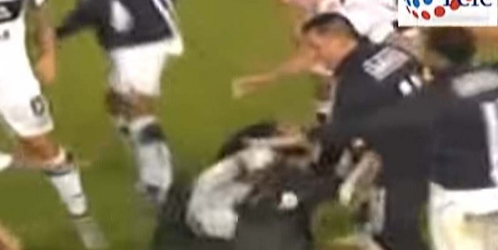 Futbol radosny! Piękna bijatyka!