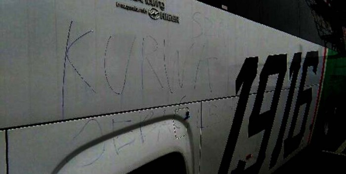 Atak na autokar Legii!