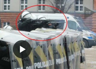 Śląska policja strzela do Kibiców!